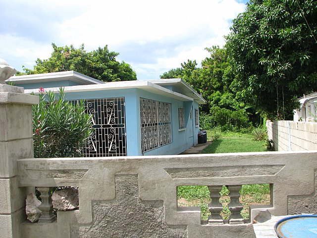 House For Sale In Vineyard Town Kingston St Andrew Jamaica 