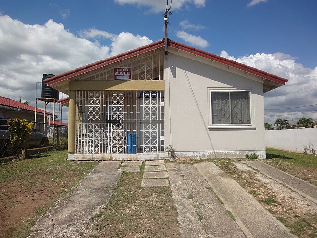 House For Sale in Old Harbour, St. Catherine Jamaica | PropertyAdsJa.com