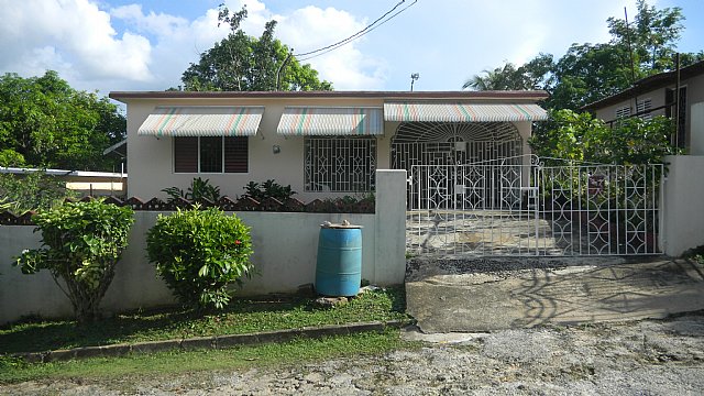 house-for-sale-in-charlemont-housing-scheme-st-catherine-jamaica