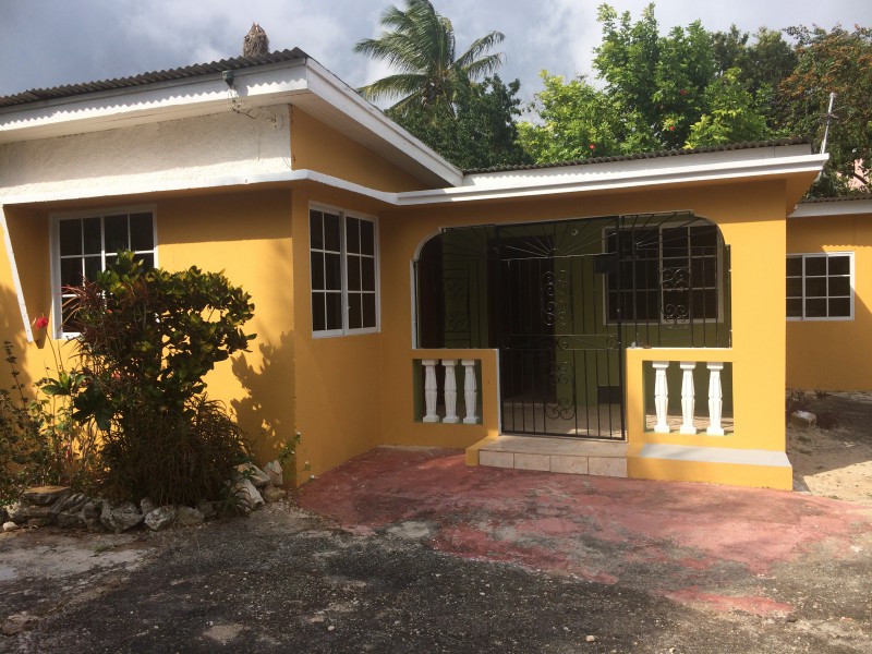 House For Rent in Mandeville, Manchester Jamaica