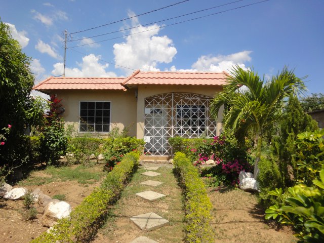 House For Rent in Morris Meadows, St. Catherine Jamaica | PropertyAdsJa.com