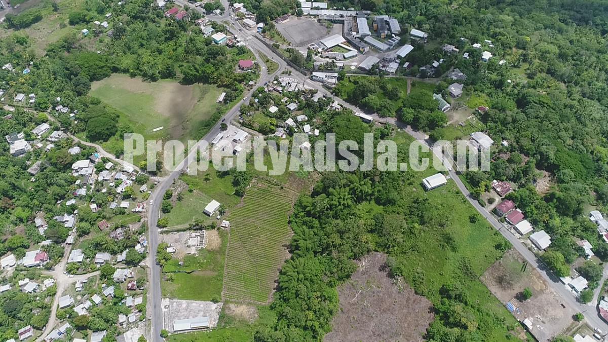 Commercial/farm land For Sale in Highgate, St. Mary Jamaica