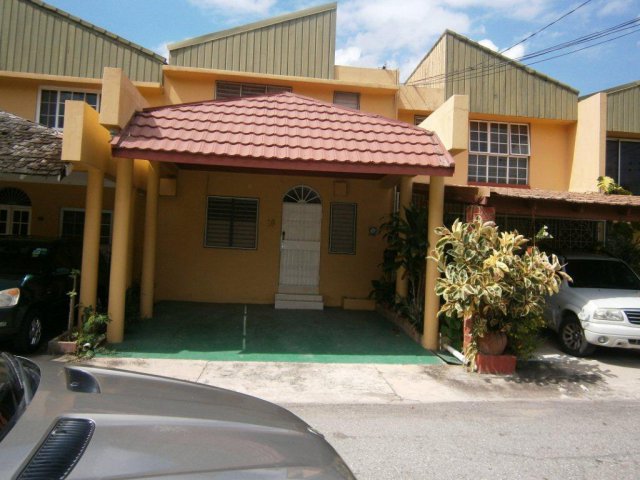 Townhouse For Rent in MANOR PARK WATERWORKS, Kingston / St. Andrew ...