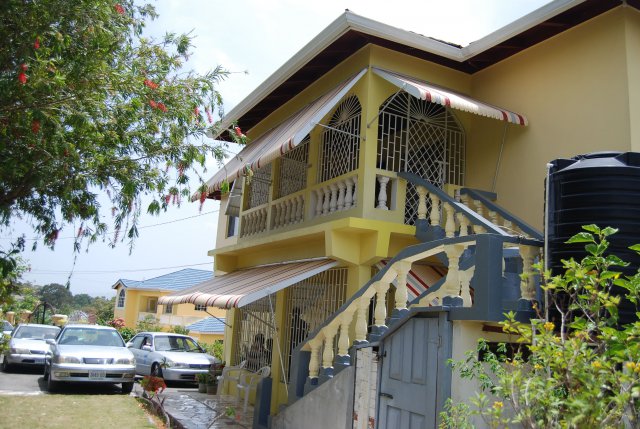 House For Sale In Ingleside, Manchester Jamaica 