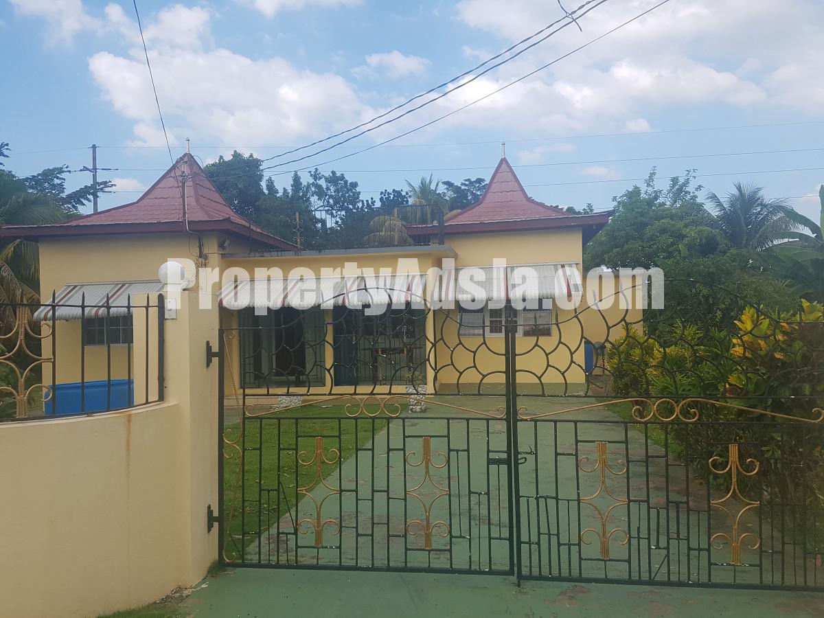 House For Rent in Santa Cruz St Elizabeth St. Elizabeth Jamaica