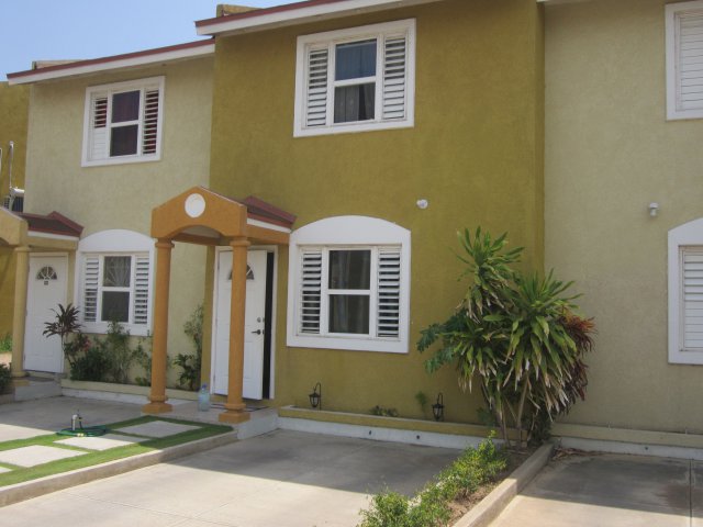 Townhouse For Rent in Union Estates, St. Catherine Jamaica ...