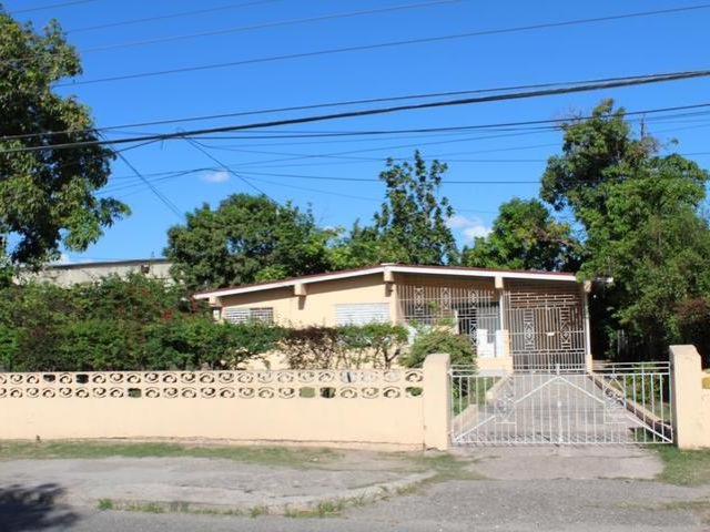 House For Sale in Kingston 20, Kingston / St. Andrew, Jamaica ...