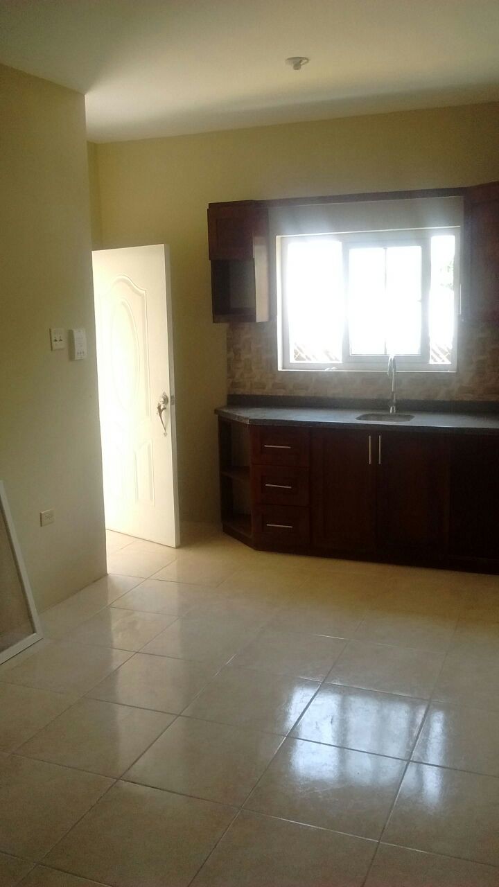 Apartment For Rent In Rollington Town Kingston St Andrew