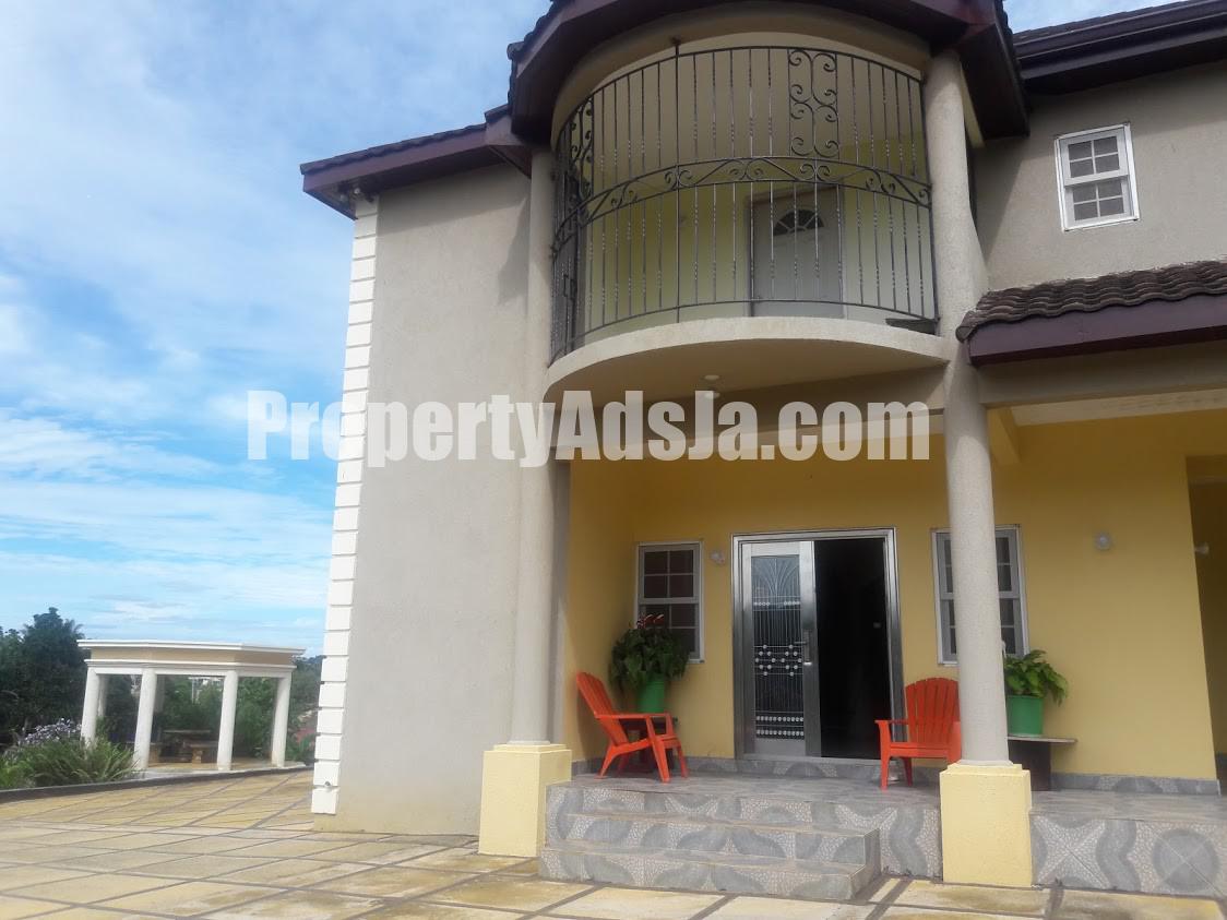 House For Rent in Mandeville, Manchester Jamaica