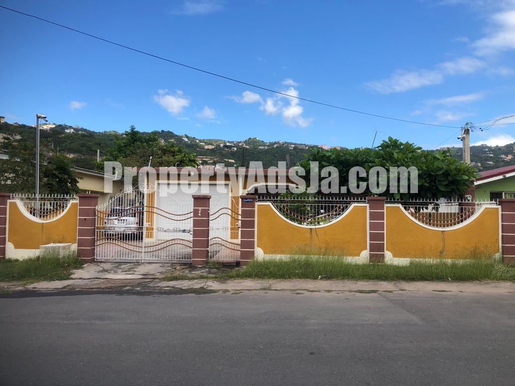 house-for-sale-in-queensborough-kingston-st-andrew-jamaica