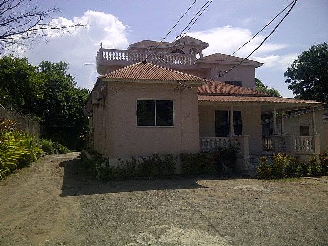 Apartment For Rent in Off Studio One Blvd, Kingston / St. Andrew Jamaica |  