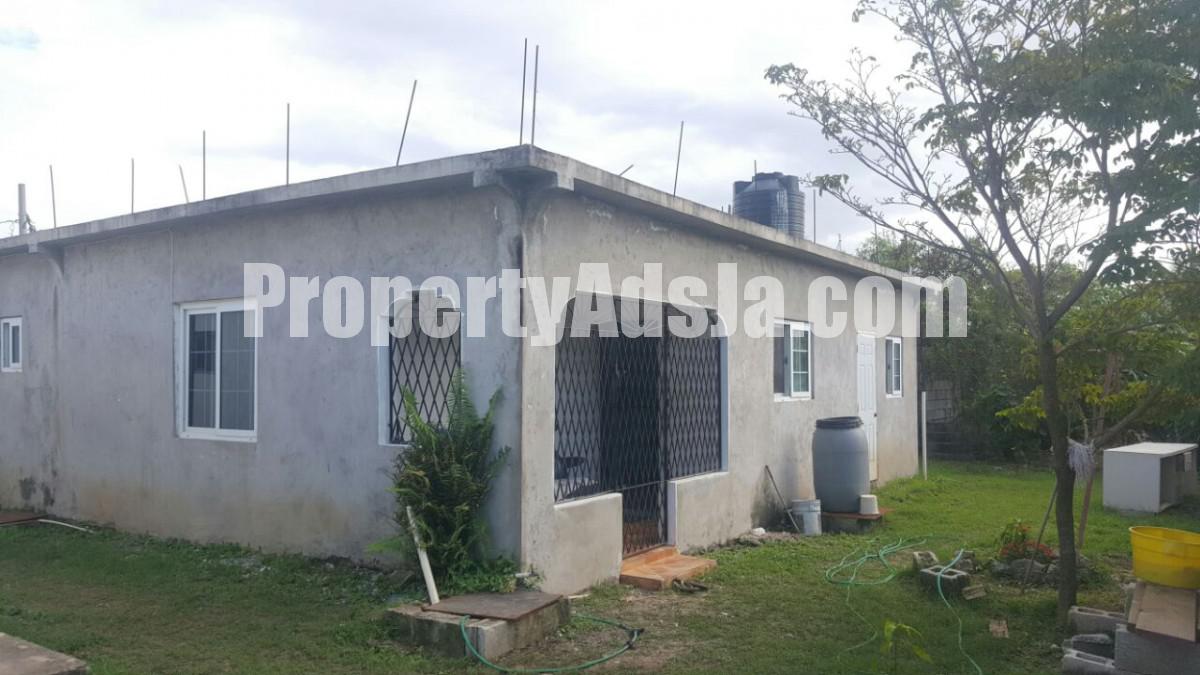 House For Sale in Spanish Town, St. Catherine Jamaica | PropertyAdsJa.com