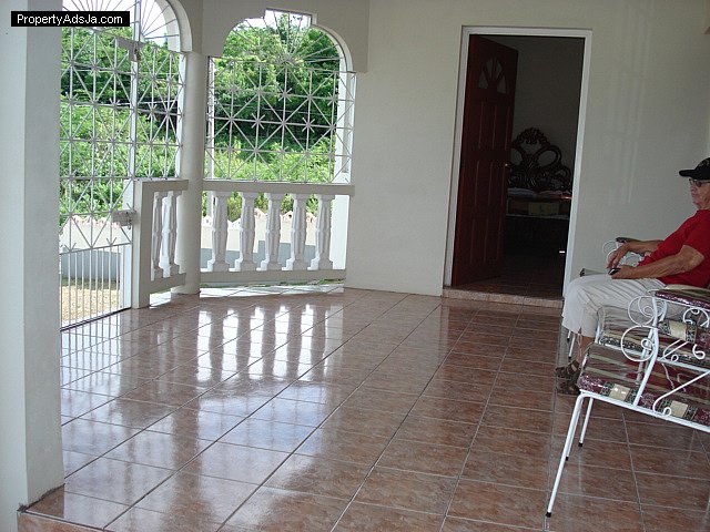 House For Rent in Santa Cruz St. Elizabeth Jamaica