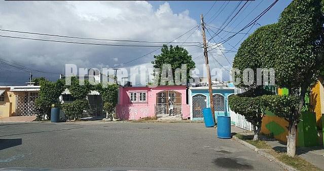 House For Sale in Waterford, St. Catherine Jamaica | PropertyAdsJa.com