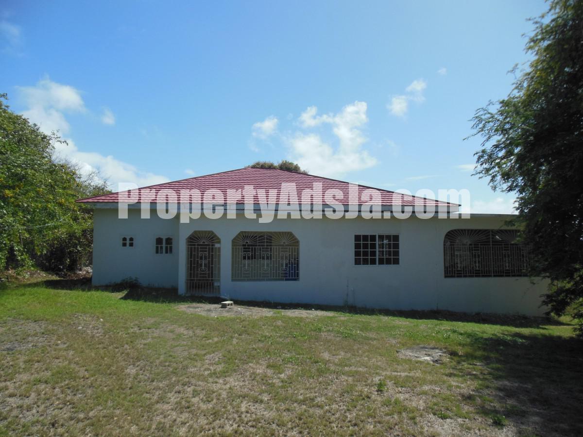 House For Sale in Pamphret Yallahs, St. Thomas Jamaica