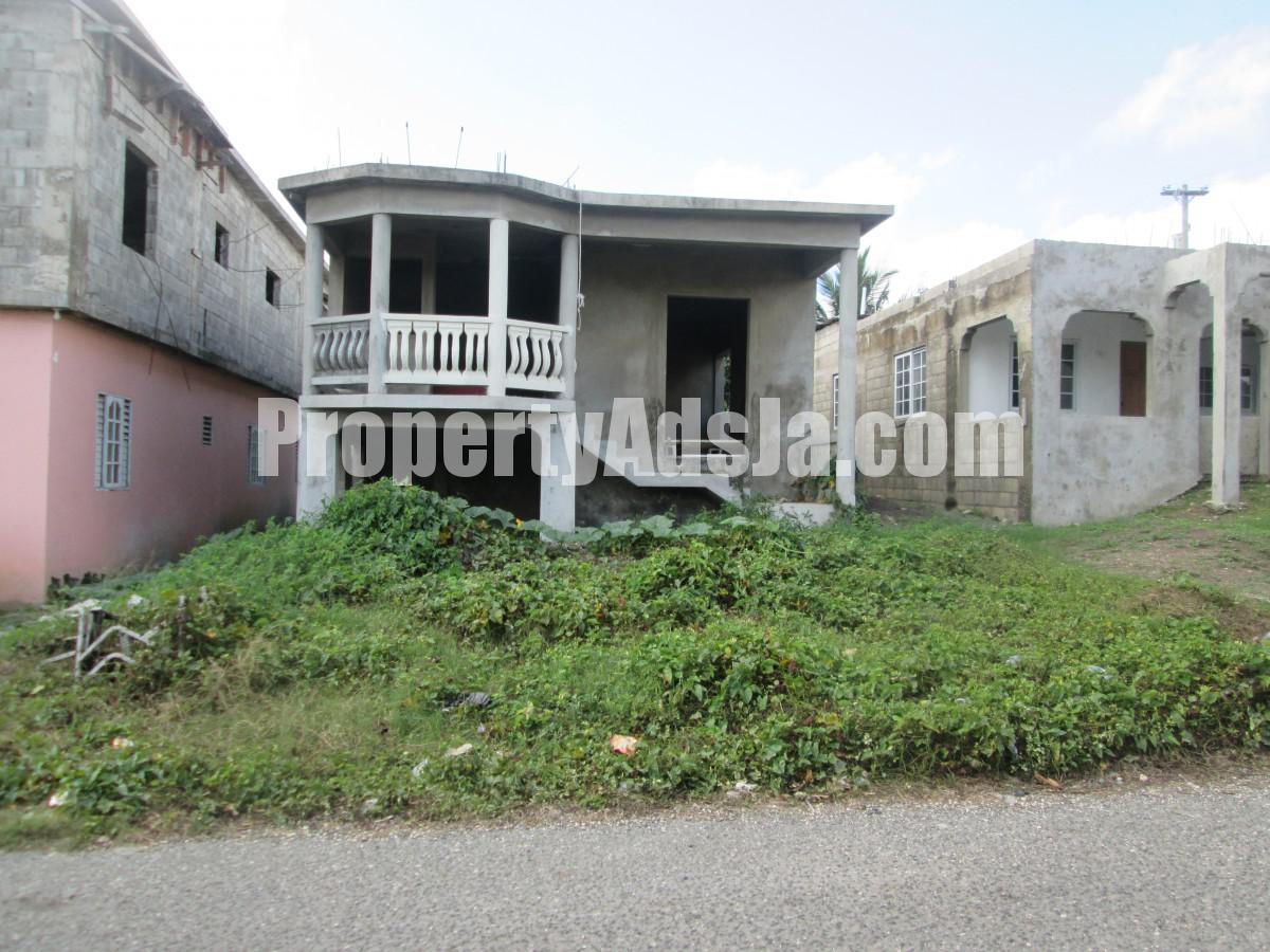 House For Sale in Freetown, Clarendon Jamaica