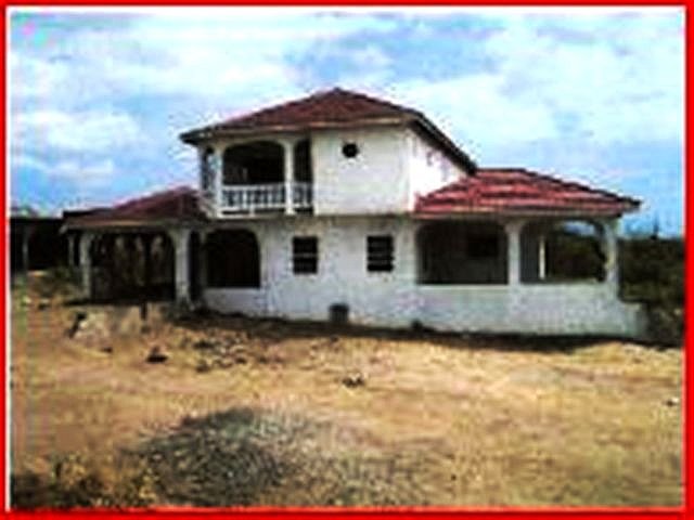 House For Sale in Clarendon, Clarendon Jamaica | PropertyAdsJa.com