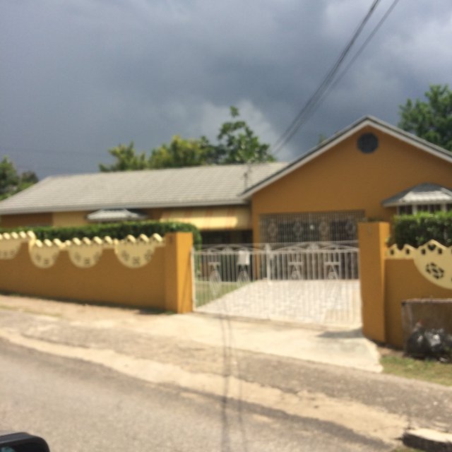 House For Sale in HAVENDALE, Kingston / St. Andrew Jamaica