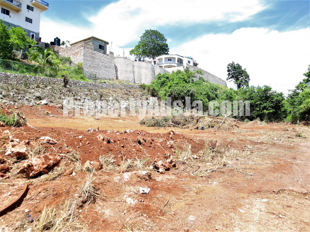 Land For Sale in Red hills, Kingston / St. Andrew Jamaica