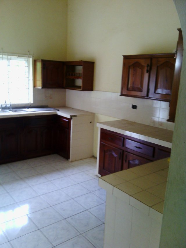 House For Rent in East Albion, St. Thomas Jamaica | PropertyAdsJa.com
