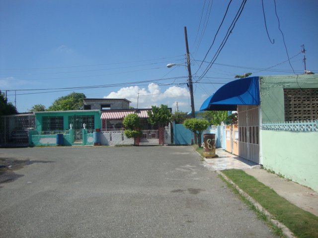 House For Sale in Portmore, St. Catherine Jamaica | PropertyAdsJa.com