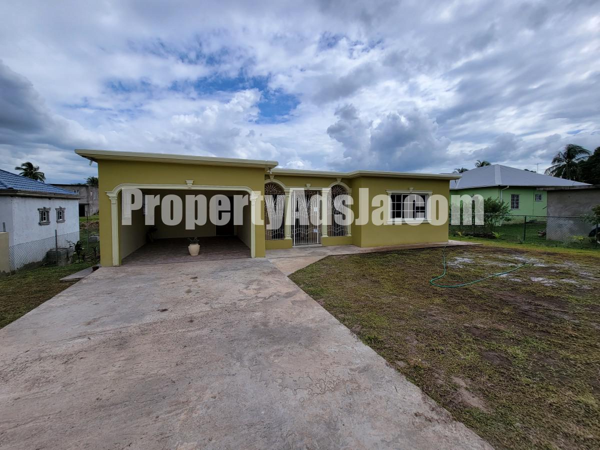 House For Sale in Merrivale Meadows, Clarendon Jamaica