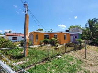 House For Sale in May Pen, Clarendon Jamaica | [12]