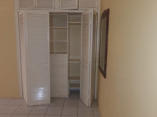 Apartment For Rent in Kingston 6, Kingston / St. Andrew Jamaica | [11]