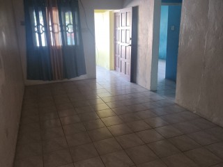 House For Sale in Cromarty Grove, St. Catherine Jamaica | [6]