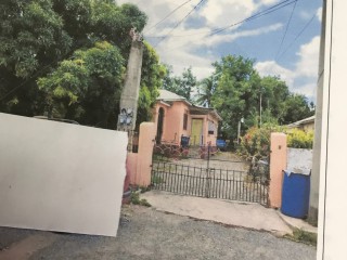 8 bed House For Sale - Kingston 5, Kingston / St. Andrew, Jamaica