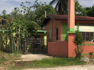 House For Sale in Linstead, St. Catherine Jamaica | [1]