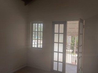 House For Rent in Longville Park, Clarendon Jamaica | [7]