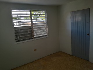 Flat For Rent in Passage Fort  Portmore, St. Catherine Jamaica | [5]