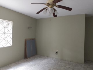 Flat For Rent in Kingston 8, Kingston / St. Andrew Jamaica | [1]