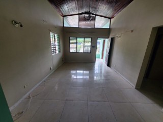 House For Rent in Hampton Green, St. Catherine Jamaica | [4]