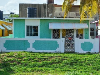 3 bed House For Sale - Portmore, St. Catherine, Jamaica