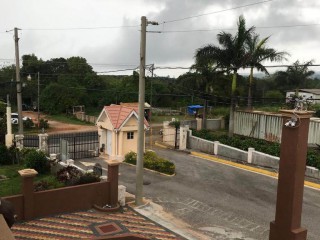 Townhouse For Sale in Spur Tree mandeville, Manchester Jamaica | [13]