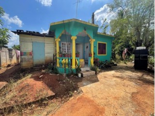 2 bed House For Sale in Ewarton, St. Catherine, Jamaica