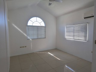 House For Rent in Caymanas, St. Catherine Jamaica | [1]