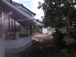 House For Sale in May Pen, Clarendon Jamaica | [5]