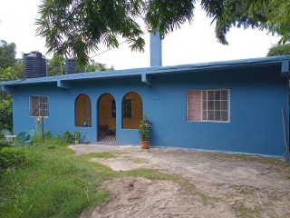 6 bed House For Sale - Temple Hall, Kingston / St. Andrew, Jamaica