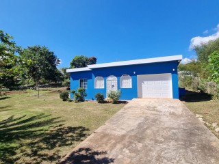 House For Sale in Woodlawn Road, Manchester Jamaica | [1]