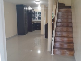 Townhouse For Rent in Mona, Kingston / St. Andrew Jamaica | [1]