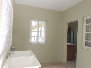 Flat For Rent in Kingston 8, Kingston / St. Andrew Jamaica | [10]