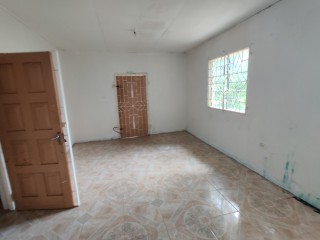 House For Sale in LongWood, St. Elizabeth Jamaica | [9]