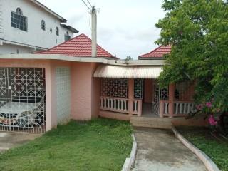 7 bed House For Sale in Farm Heights, St. James, Jamaica