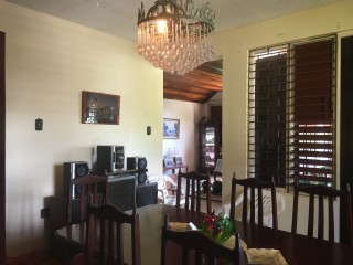 House For Sale in Golden Acres, Kingston / St. Andrew Jamaica | [5]