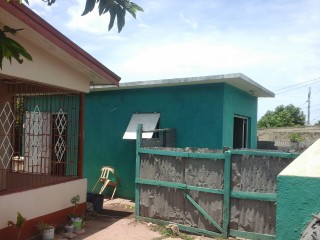 House For Sale in Greenwich Town, Kingston / St. Andrew Jamaica | [1]