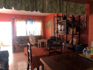 House For Sale in Linstead, St. Catherine Jamaica | [9]