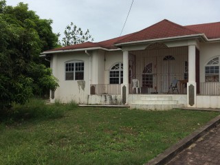 House For Sale in Runaway Bay, St. Ann Jamaica | [3]